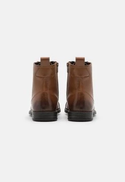 Pier One LEATHER - Bottines à lacets Prix Exclusifs bottes rond homme 10 Pier One LEATHER - Bottines à lacets Prix Exclusifs bottes rond homme -Promos Pier One Boutique 9ae4942b35424d76b38e940598eaef2c