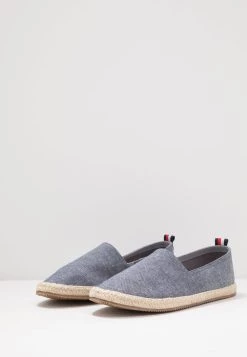 Pier One 50% Off De Vente UNISEX - Espadrilles chaussures basses rond -Promos Pier One Boutique 9c452bf85d2245228fd5d64ea90088c5