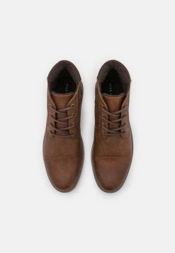 Pier One Bottines à lacets Prix Dégriffé bottes rond homme -Promos Pier One Boutique 9c64b73bb1834c65b7251784e2626909