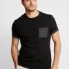 Pier One T-shirt imprimé Meilleure qualité t-shirts & polos col rond homme -Promos Pier One Boutique 9d71ef607fc14954be7aebb7643fdce1