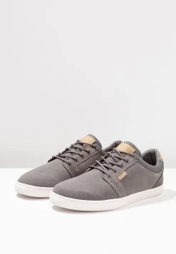 Prix Sympa Pier One Baskets basses sneakers rond homme 11 Prix Sympa Pier One Baskets basses sneakers rond homme -Promos Pier One Boutique a06967d08d2a42689f8b1a4f289c313d