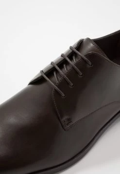 Un Tarif Préférentiel Pier One Derbies & Richelieus derbies et richelieus carré homme 15 Un Tarif Préférentiel Pier One Derbies & Richelieus derbies et richelieus carré homme -Promos Pier One Boutique a0b009a19812409ca3c027d57ebf1f72