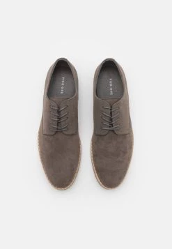 Prix Accessible Pier One Derbies chaussures de ville rond homme -Promos Pier One Boutique a22e45e373d846f4aa370c6058020798