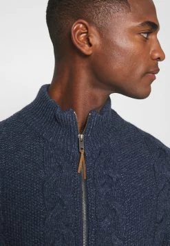 Prix Affortable Pier One Gilet pulls et gilets col montant homme 12 Prix Affortable Pier One Gilet pulls et gilets col montant homme -Promos Pier One Boutique a38997ba40a1434f804f5e411b353d5d