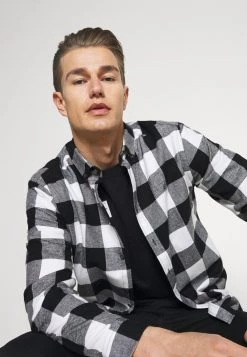 Pier One T-shirt imprimé Assurance De l’Authenticité t-shirts col rond homme -Promos Pier One Boutique a4d670458d814286a0f9a4d484a2d97c