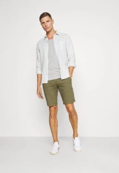 Pier One T-shirt basique Assurance De l’Authenticité t-shirts encolure large ronde homme 17 Pier One T-shirt basique Assurance De l’Authenticité t-shirts encolure large ronde homme -Promos Pier One Boutique a61dbb24edfd4d24b49740050dc16147