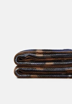 Pier One Remise En Ligne UNISEX - Écharpe foulards et écharpes carreaux -Promos Pier One Boutique ad2d22769e934a19bbb38c9886024f53