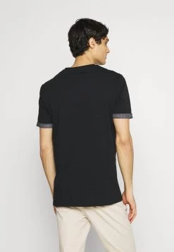 Pier One Prix Malin T-shirt imprimé t-shirts col rond homme -Promos Pier One Boutique ad792c037a674686a7b96954ea83c51e