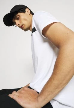 Pier One Prix Incroyables T-shirt imprimé t-shirts col rond homme 17 Pier One Prix Incroyables T-shirt imprimé t-shirts col rond homme -Promos Pier One Boutique af511909bef544a8a604cc50860b9668