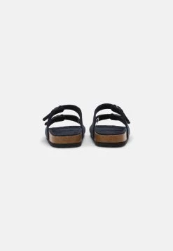 Pier One En Remise UNISEX - Mules sandales et tongs ouvert -Promos Pier One Boutique b04b72555bdf4bab9355f5d86c755d83