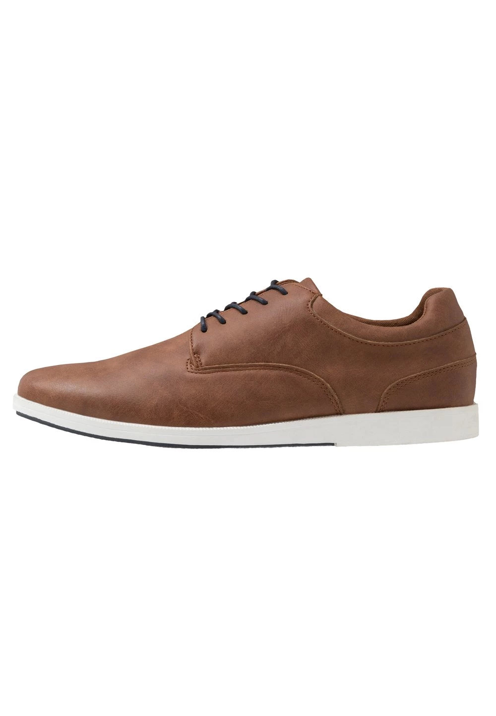 Pier One 50% Off De Vente Chaussures à lacets derbies, richelieus & chaussures bateau rond homme 9 Pier One 50% Off De Vente Chaussures à lacets derbies, richelieus & chaussures bateau rond homme – Image 7