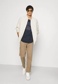 Pier One Prix Malin T-shirt imprimé t-shirts col rond homme -Promos Pier One Boutique b4625ebb99884348ab12a6aa85c86645