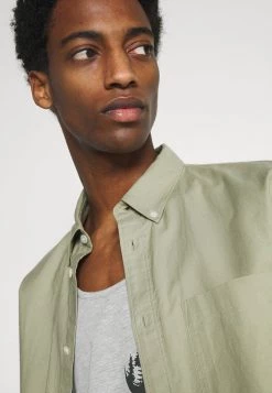 Pier One Débardeur Prix Dégriffé t-shirts encolure large ronde homme -Promos Pier One Boutique b5ed8bee44a74591adb89a0b31941959