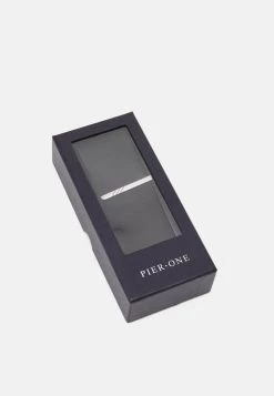 Pier One SET - Cravate Pas Cher cravates et nœuds papillon couleur unie homme 11 Pier One SET - Cravate Pas Cher cravates et nœuds papillon couleur unie homme -Promos Pier One Boutique b6f134e0211046c2b37e1bc8ea8571a9