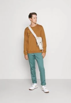 Pier One Sweatshirt Prix Sacrifiés pulls et gilets col rond homme -Promos Pier One Boutique b93aca3f654a4aa592969021d84494bb