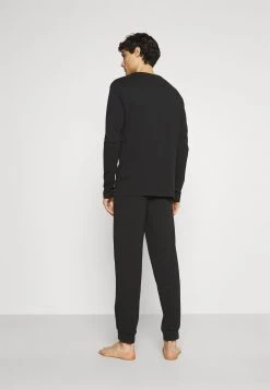 Haute Qualité Pier One Pyjama pyjamas haute homme -Promos Pier One Boutique b9b8fb88b64649ea840444d93817e424