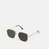 Pier One Prix Préférentiel Lunettes de soleil aviateur homme -Promos Pier One Boutique bac1ae3bf1b548ab8b4812e1fdbbde08 2