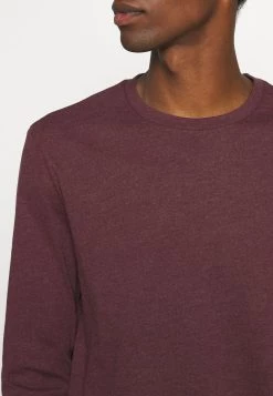 Prix Réduit Pier One 3 PACK - T-shirt à manches longues t-shirts col rond homme 17 Prix Réduit Pier One 3 PACK - T-shirt à manches longues t-shirts col rond homme -Promos Pier One Boutique bdf6fa739a0d40bf896a235bdc3ee0b7