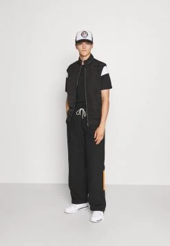 Pier One SLEEVE BLOCK NEW - T-shirt imprimé Marchandise de première qualité t-shirts col rond homme -Promos Pier One Boutique be20e17d02fe4ca7967cc6fc0766fd5d