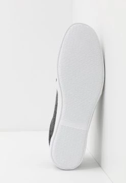 Prix Équitable Pier One Baskets basses sneakers rond homme -Promos Pier One Boutique bfb1073d52bd4884bfe0c074c4b2d5c0