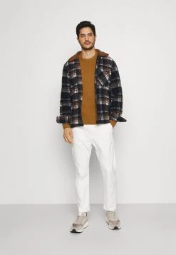 Prix Sacrifiés Pier One Pullover pulls et gilets col rond homme -Promos Pier One Boutique c2e22ca197e74ac4b736628968740396