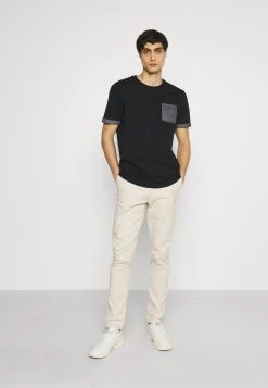 Pier One Prix Malin T-shirt imprimé t-shirts col rond homme -Promos Pier One Boutique c5a1758bf4804604898a72c05e907fed