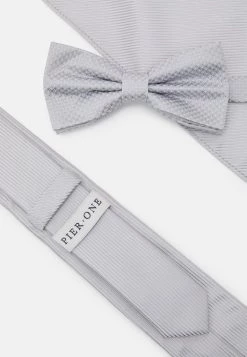 Excellente qualité Pier One SET - Cravate pochettes de costume couleur unie homme -Promos Pier One Boutique c8758267d6084f1abf9d0af43a3a9765