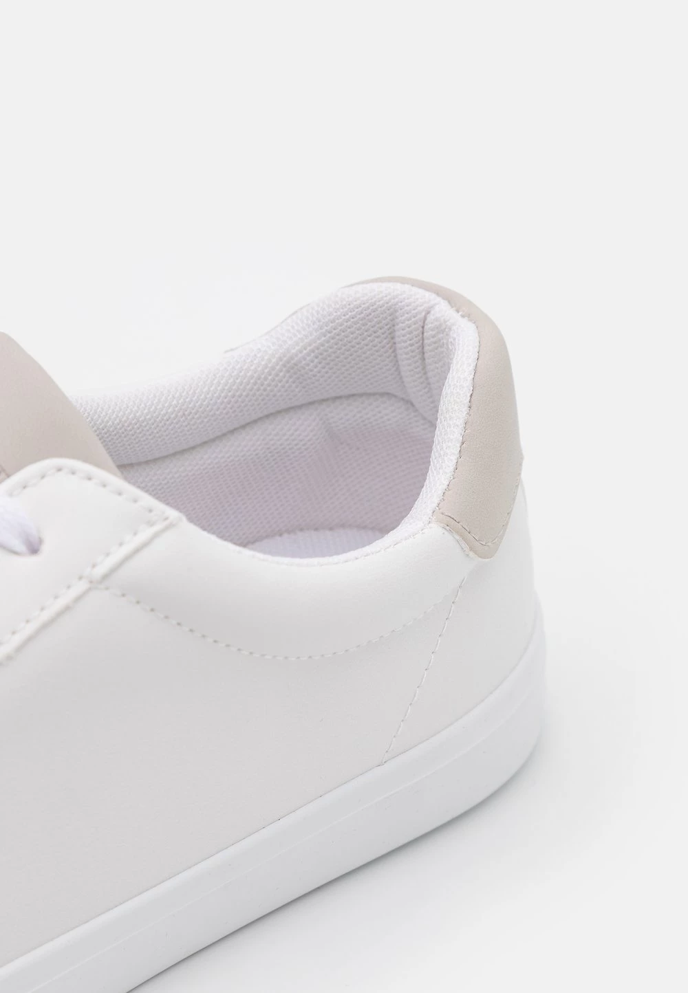 Pier One Prix Sympa Baskets basses baskets & sneakers rond unisex 8 Pier One Prix Sympa Baskets basses baskets & sneakers rond unisex – Image 6