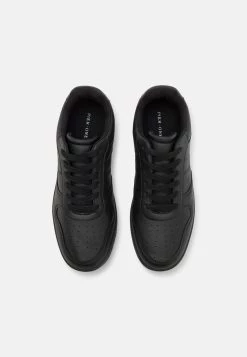 Prix Dynamité Pier One Baskets basses baskets & sneakers rond homme 12 Prix Dynamité Pier One Baskets basses baskets & sneakers rond homme -Promos Pier One Boutique cc4cdbe3e6b94d9da72a1398389bf775