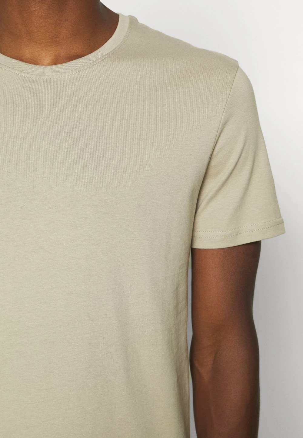 Prix Ourlé Pier One 5 PACK - T-shirt basique t-shirts & polos col rond homme 9 Prix Ourlé Pier One 5 PACK - T-shirt basique t-shirts & polos col rond homme – Image 7