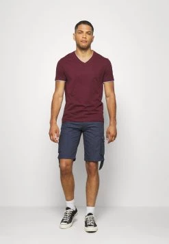 Pier One Prix Allégé T-shirt basique t-shirts & polos col en v homme 12 Pier One Prix Allégé T-shirt basique t-shirts & polos col en v homme -Promos Pier One Boutique ce3e6ae1d5d44f7b8ec0d480e1e16b8d