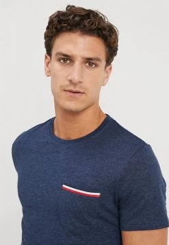 Pier One T-shirt basique Prix Abordable t-shirts & polos col rond homme -Promos Pier One Boutique cf0b128f23eb42d29f229a8b186e6078