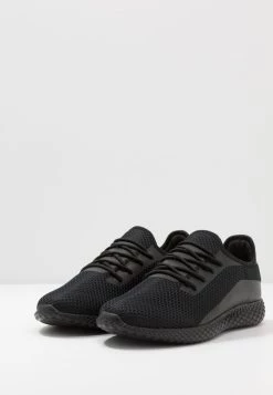 Pier One UNISEX - Baskets basses Prix Réduit sneakers rond homme 11 Pier One UNISEX - Baskets basses Prix Réduit sneakers rond homme -Promos Pier One Boutique d0b829af9c8e4210932b00ed1258d3ca