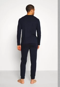 Pier One Qualité Garantie Pyjama pyjamas haute homme 15 Pier One Qualité Garantie Pyjama pyjamas haute homme -Promos Pier One Boutique d2155d22916948b49818622d9319b04d