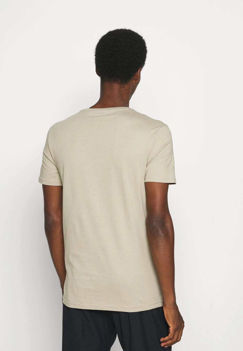 Prix Ourlé Pier One 5 PACK - T-shirt basique t-shirts & polos col rond homme 5 Prix Ourlé Pier One 5 PACK - T-shirt basique t-shirts & polos col rond homme – Image 3