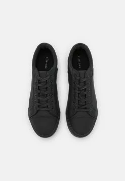 Pier One Prix Raisonnable Baskets basses baskets & sneakers rond homme -Promos Pier One Boutique d8c2fa2ffda141028d972eed665fa013