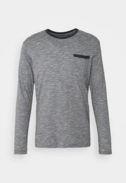 Prix Incroyables Pier One T-shirt à manches longues t-shirts col rond homme 12 Prix Incroyables Pier One T-shirt à manches longues t-shirts col rond homme -Promos Pier One Boutique d9e3692a91064ce39ea60908be9bd6f7