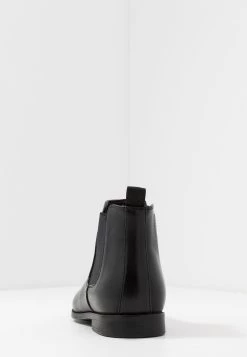 Vendre Pier One Bottines boots et bottes rond homme -Promos Pier One Boutique db8ee0a9254e4eb692c9dc058dc63c80