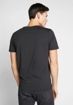 Prix Imbattable Pier One T-shirt imprimé t-shirts col rond homme -Promos Pier One Boutique dc96993931b34e32a68c07b7675e0caf