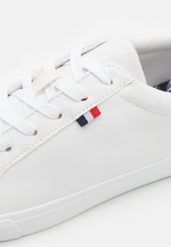 Pier One Prix Favorable UNISEX - Baskets basses baskets & sneakers rond -Promos Pier One Boutique def1a1b8def040e8a2692faf3249e43e