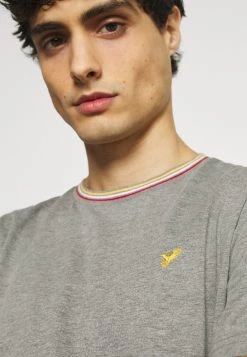 Pier One T-shirt basique Assurance De l’Authenticité t-shirts col rond homme 16 Pier One T-shirt basique Assurance De l’Authenticité t-shirts col rond homme -Promos Pier One Boutique df26b1bc08a742e2b2e5c13a6ae9e6e3