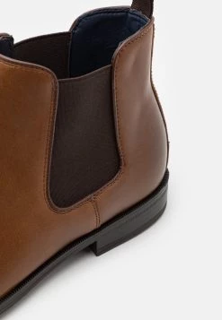 Pier One Promos Bottines bottes rond homme -Promos Pier One Boutique df3afd929510491ba3ddea96048e0744