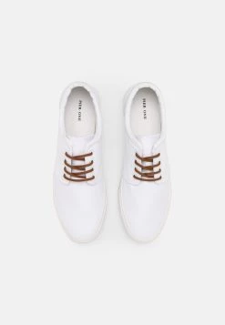 Prix Malin Pier One UNISEX - Baskets basses sneakers rond 12 Prix Malin Pier One UNISEX - Baskets basses sneakers rond -Promos Pier One Boutique e126a143c2494967b1867486d3314a1b