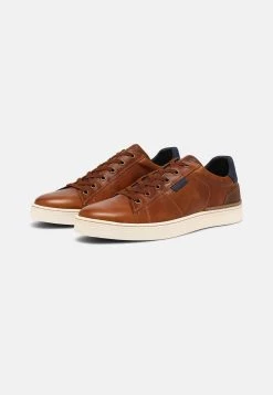Pier One Pas Cher Baskets basses sneakers rond homme -Promos Pier One Boutique e25bdc79fe0945859f03478550f83e71
