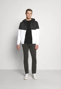 Pier One Sweat à capuche zippé Prix Gelé pulls et gilets homme -Promos Pier One Boutique e339cdc9294e44afa8b292778a348dad