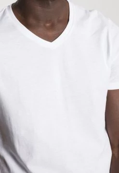 Prix Préférentiel Pier One 3 PACK - T-shirt basique t-shirts col en v homme -Promos Pier One Boutique e59fd4a773ff4e2da1f149bee48df656