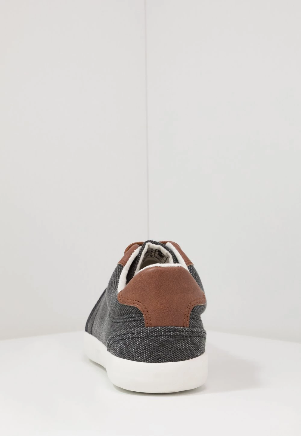 Prix Avantageux Pier One UNISEX - Baskets basses sneakers rond 6 Prix Avantageux Pier One UNISEX - Baskets basses sneakers rond – Image 4