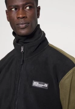 Pier One Prix Distinctifs Veste polaire pulls & gilets col officier homme -Promos Pier One Boutique e7eb3b16a49c4d3b9a8af98dc8007f3d