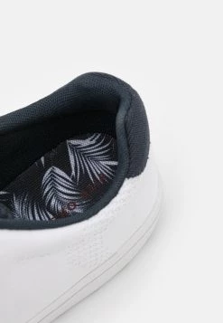 Pier One Baskets basses Prix Sympa sneakers rond homme -Promos Pier One Boutique e8219153cdcb42ed9044d37d44838c67