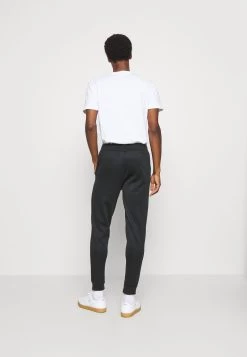 Prix Légers Pier One Pantalon de survêtement pantalons normale homme -Promos Pier One Boutique eaa5ac7ec9c64a82a0c1e17fc11c4555